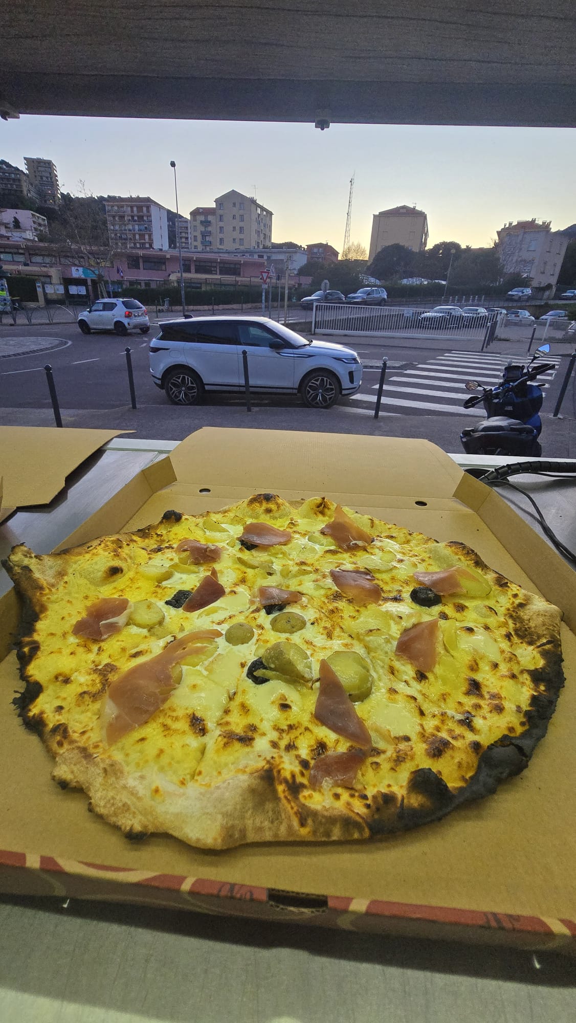 Pizza artisanale Chez Cyril à Ajaccio